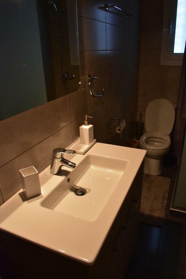 Chic Central Apartment In Evangelismos Metro Station Athena Bagian luar foto