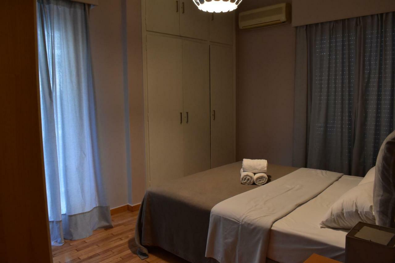 Chic Central Apartment In Evangelismos Metro Station Athena Bagian luar foto