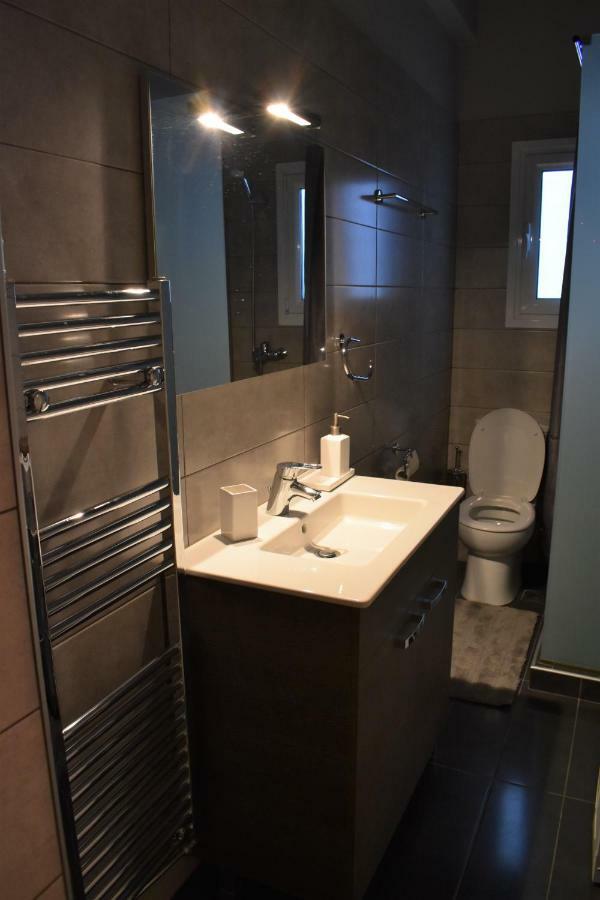 Chic Central Apartment In Evangelismos Metro Station Athena Bagian luar foto
